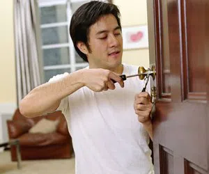 General Locksmith Store Schertz, TX 210-670-5012 - changing-locks